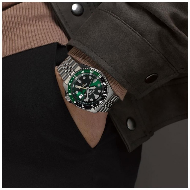 Seiko 5 Sports GMT SSK035K Erkek Kol Saati